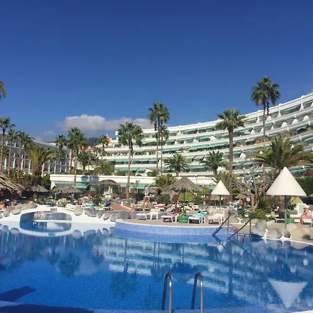 Apartment Duque 3 *